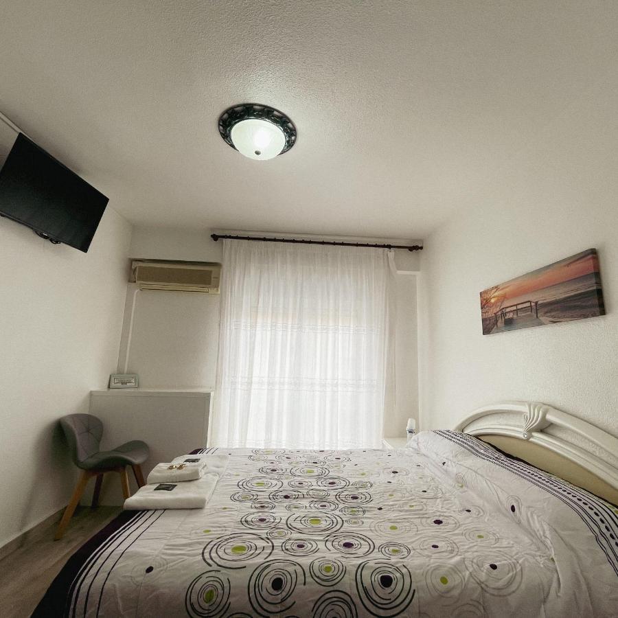 Hostal Monreal San Juan  Exteriör bild