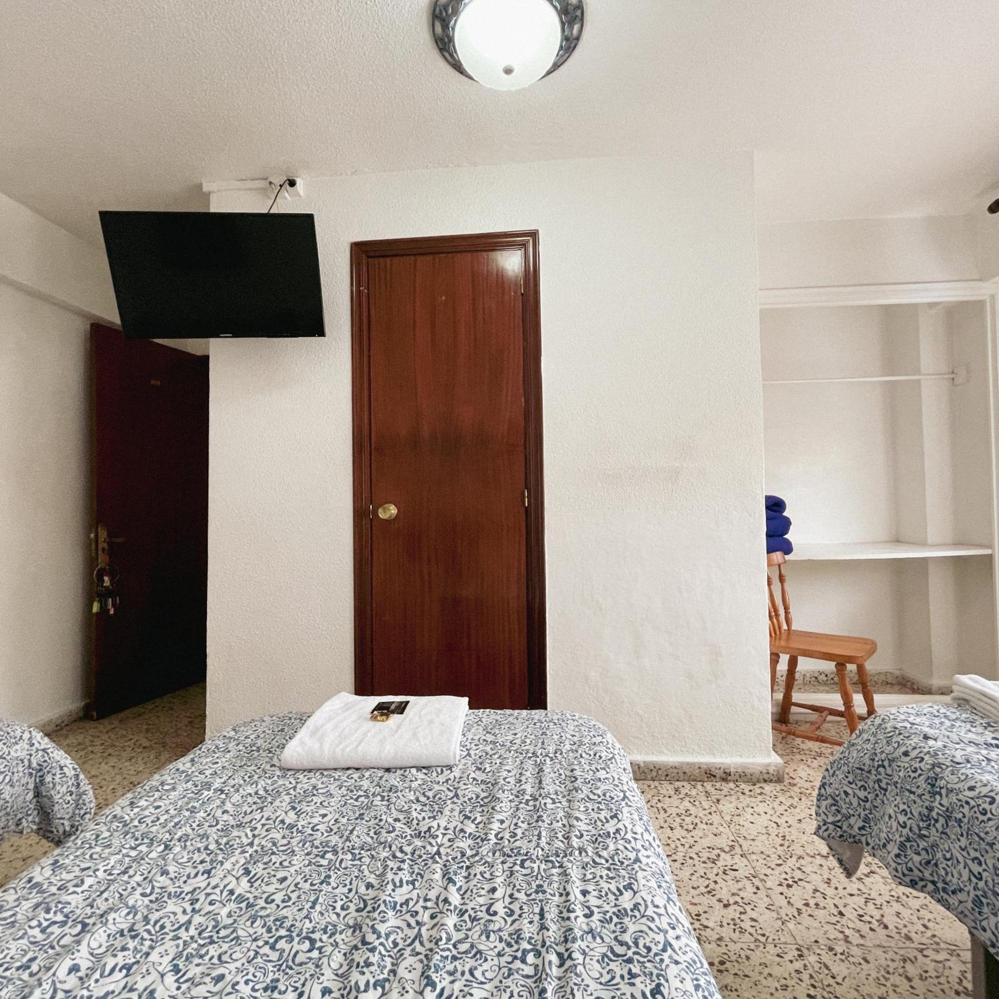 Hostal Monreal San Juan  Rum bild