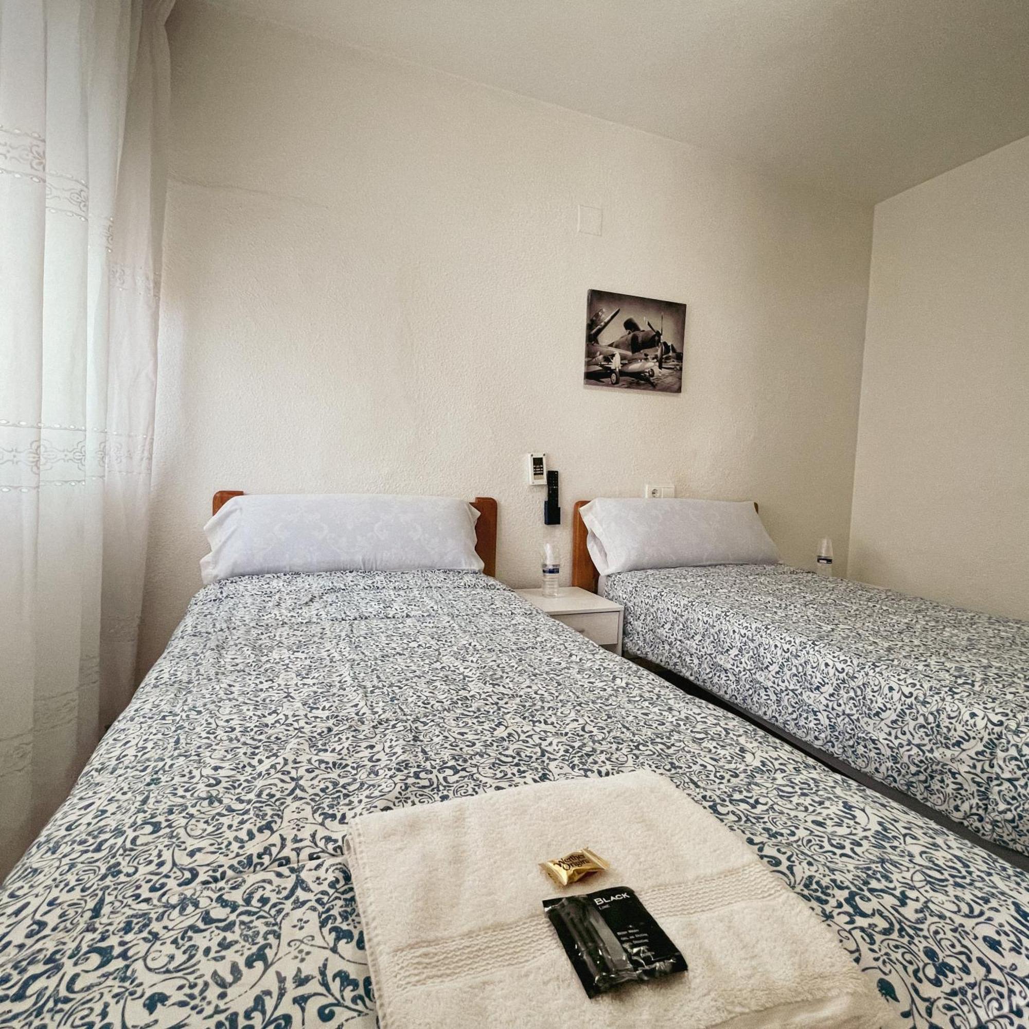 Hostal Monreal San Juan  Rum bild